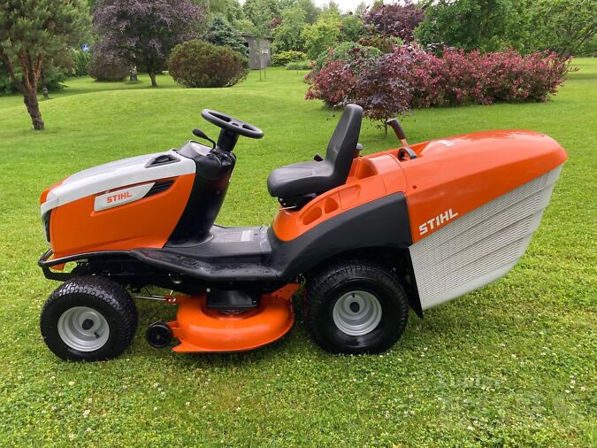 MURUTRAKTOR STIHL RT 6112 ZL