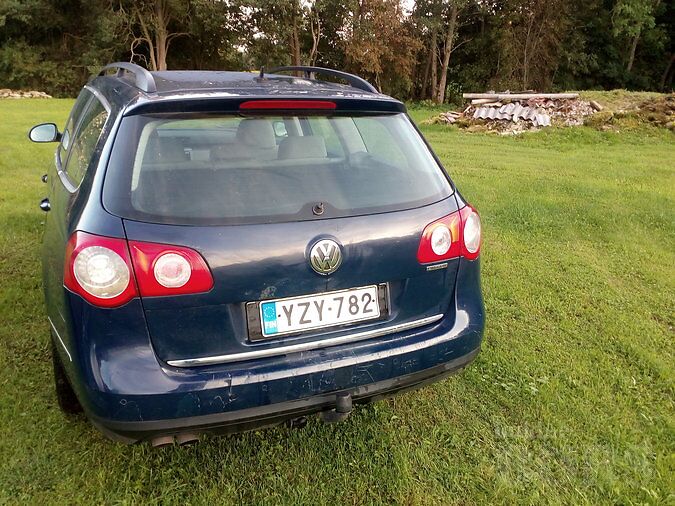 VW PASSAT 4MOTION TDI 103 kW -06