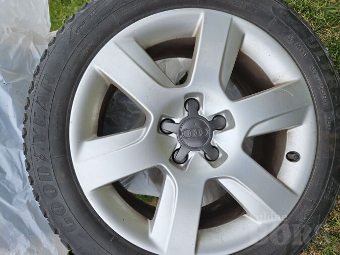 AUDI GOOD YEAR 215/55 R17