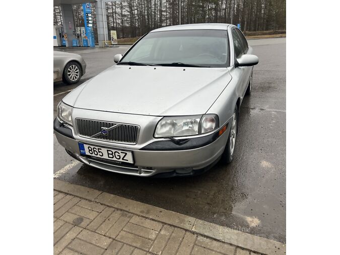 VOLVO S80 2.461 103 kW