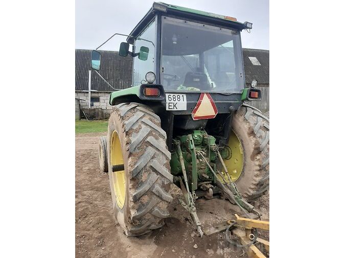 JOHN DEERE 4230