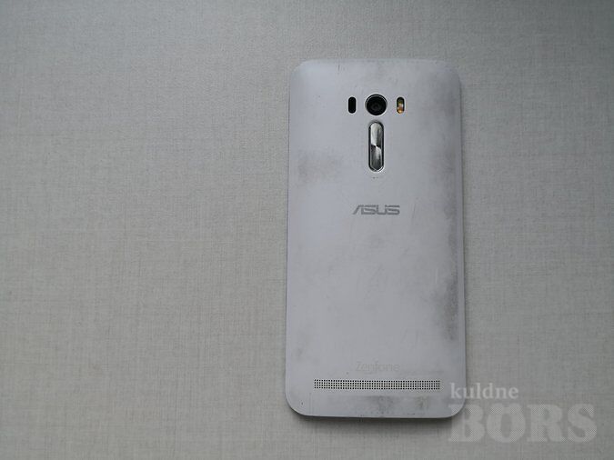 ASUS ZENFONE SELFIE (Z00UD)