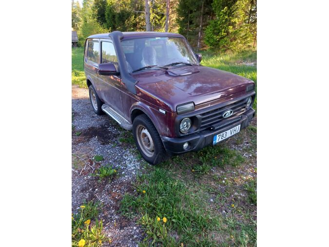 LADA 21214 61 kW -12