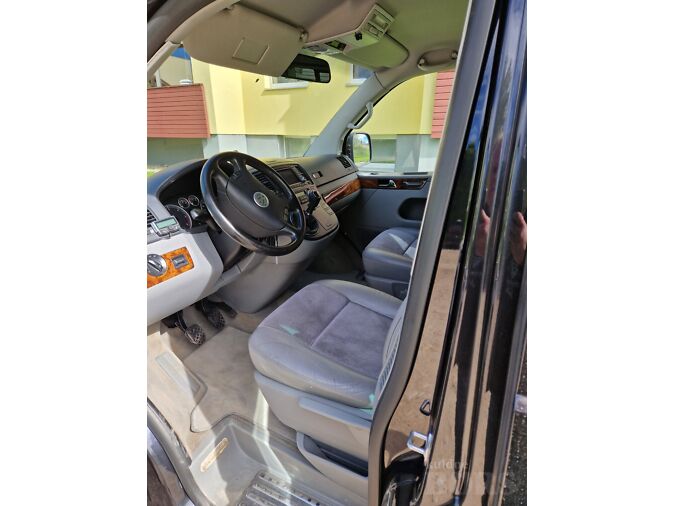 VW MULTIVAN 2.461 TDI 128 kW -06