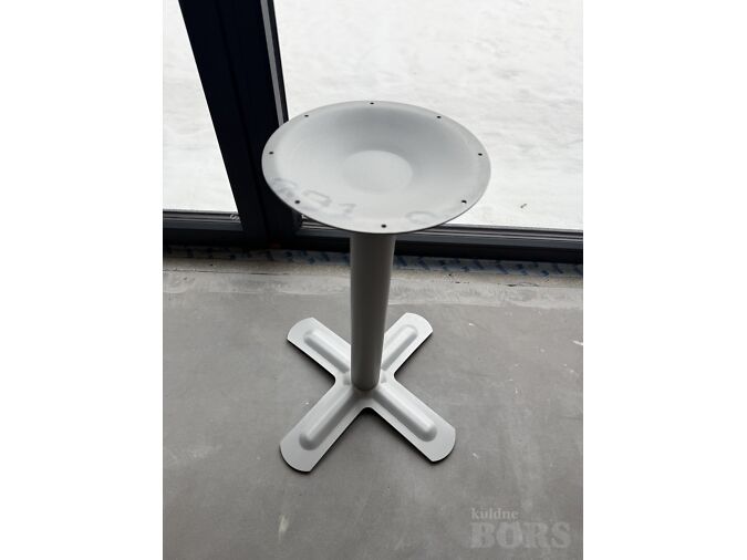 TUGEV METALLIST LAUAJALG 30€