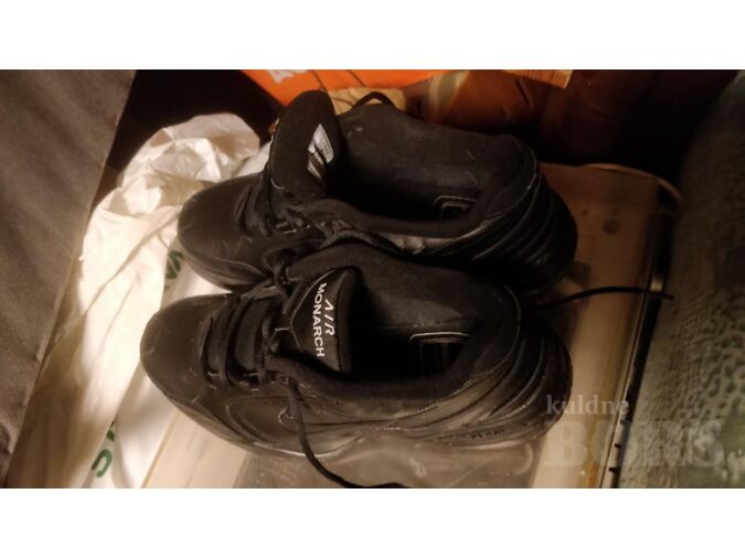 NIKE BOTASED NR.42